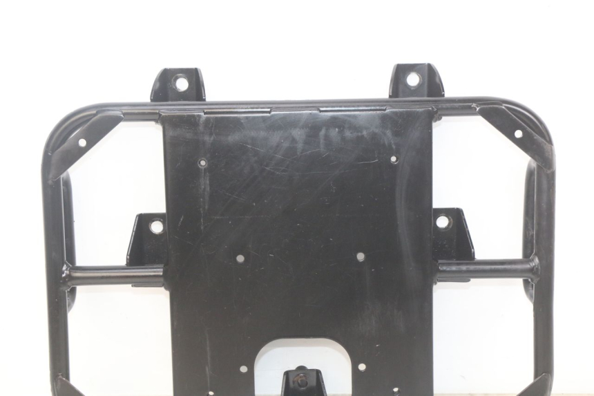 photo de PORTAEQUIPAJES PEUGEOT TWEET 4T 50 (2018 - 2022) - Detalles de los puntos de fijación