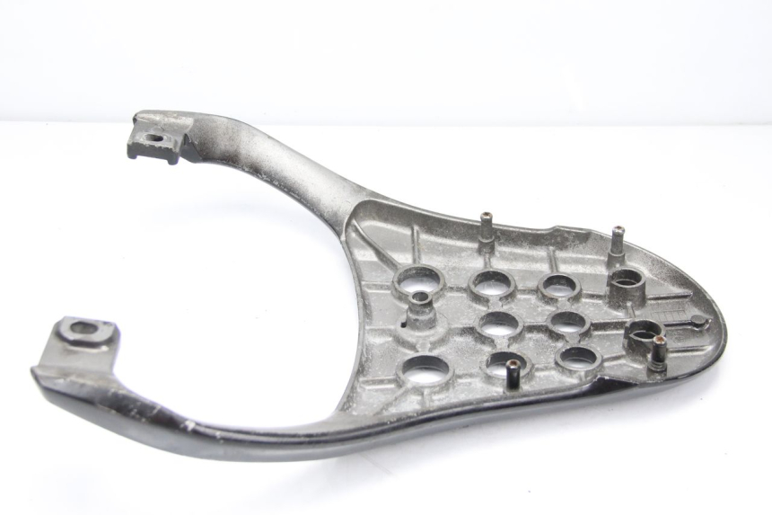 photo de PORTAEQUIPAJES  SUZUKI UC EPICURO 125 (1999 - 2003) - Otra perspectiva