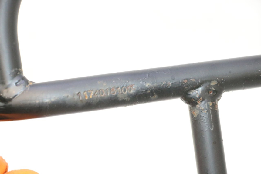 photo de PORTAEQUIPAJES  PEUGEOT VIVACITY 50 (1998 - 2003) - Detalle de la pieza