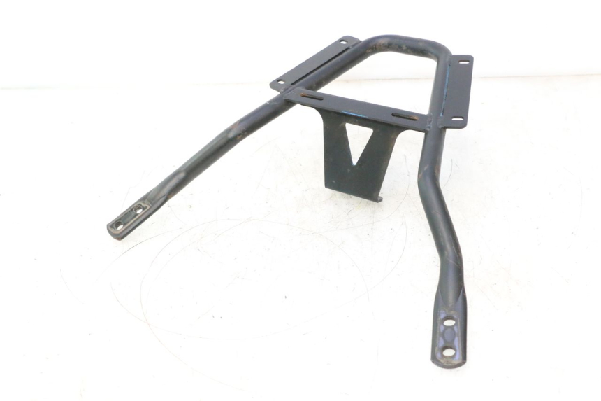 photo de PORTAEQUIPAJES YAMAHA XMAX X-MAX 125 (2006 - 2009) - Detalles de los puntos de fijación
