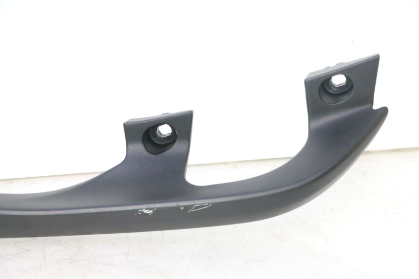 photo de PORTAEQUIPAJES  YAMAHA X-MAX XMAX 125 (2010 - 2013) - Primer plano técnico