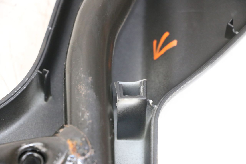 photo de PORTAEQUIPAJES PIAGGIO X10 125 (2012 - 2017) - Inspección visual detallada