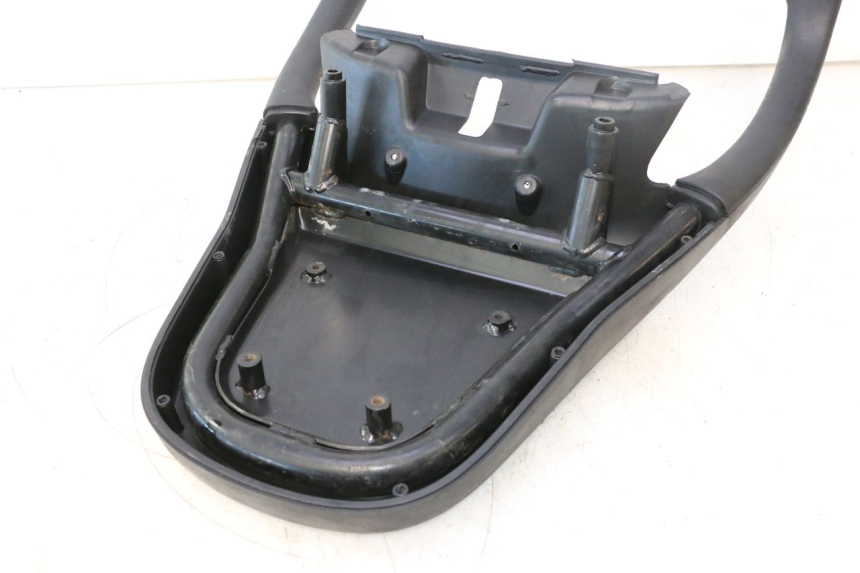 photo de PORTAEQUIPAJES  PIAGGIO X9 AMALFI 180 (2000 - 2003) - Detalle de la pieza