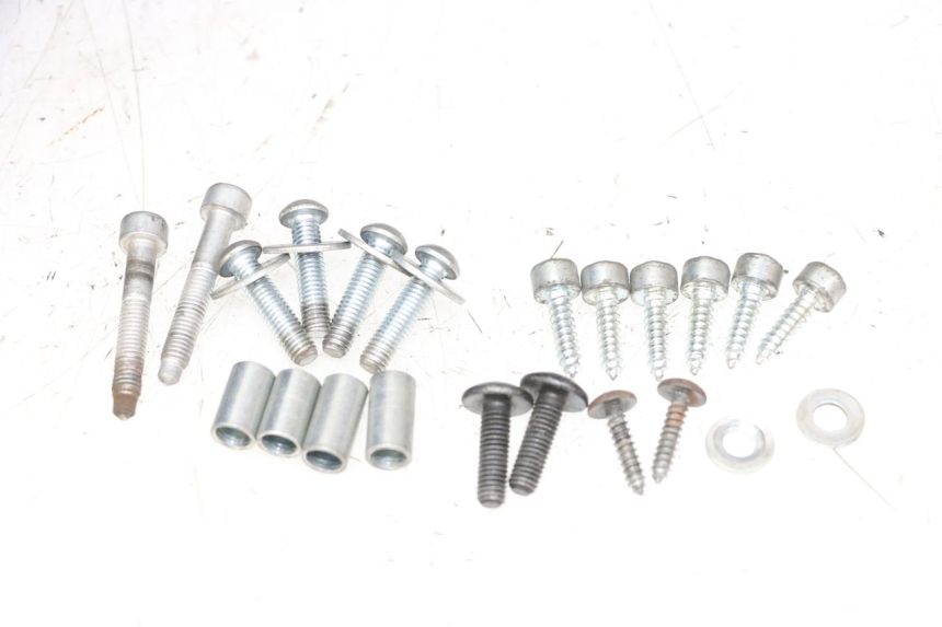 photo de PORTAEQUIPAJES PIAGGIO X9 EVOLUTION 125 (2003 - 2007) - Enfoque en la estructura