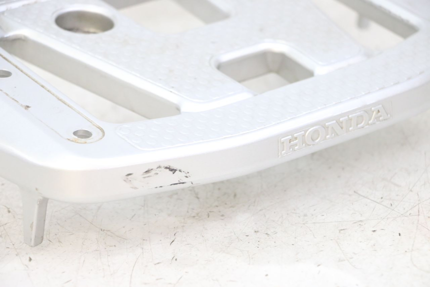 photo de PORTAEQUIPAJES  HONDA XLV VARADERO 125 (2000 - 2006) - Otra perspectiva