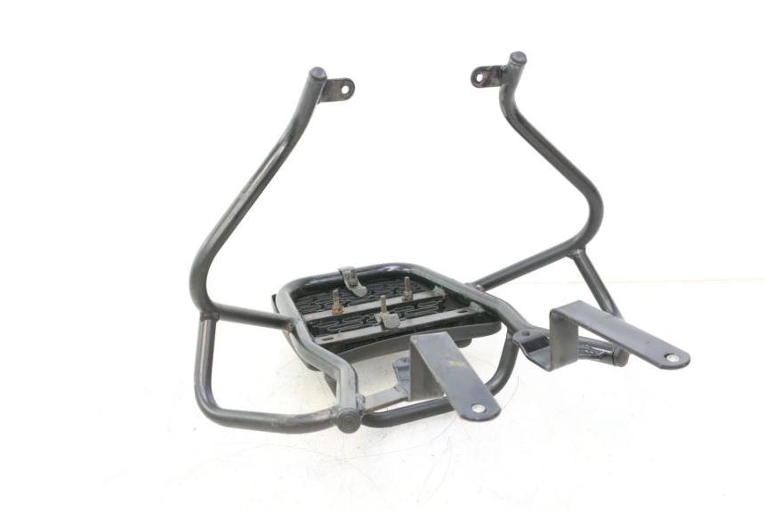 photo de PORTAEQUIPAJES  YAMAHA YP MAJESTY 125 (1998 - 2001) - Detalle de la pieza