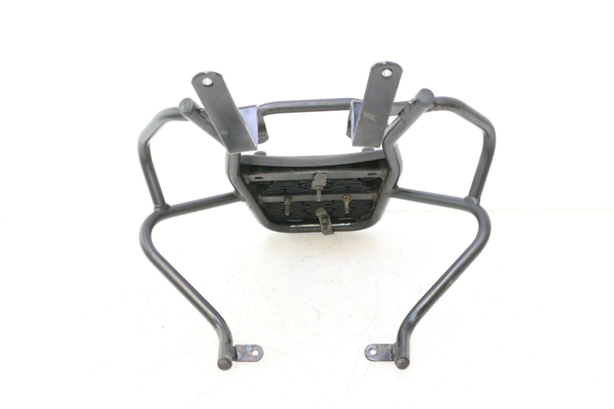 photo de PORTAEQUIPAJES  YAMAHA YP MAJESTY 125 (1998 - 2001) - Detalles de los puntos de fijación