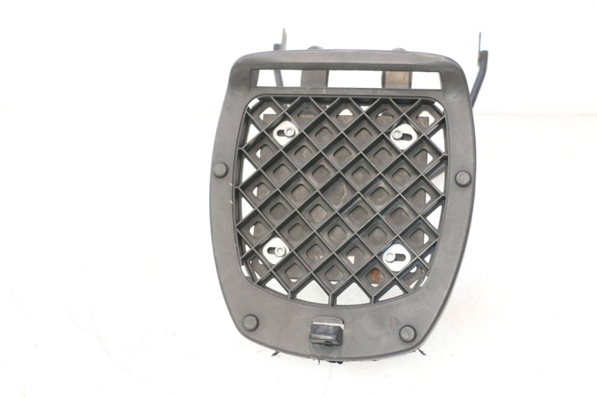 photo de PORTAEQUIPAJES  YAMAHA YP MAJESTY 125 (1998 - 2001) - Características distintivas