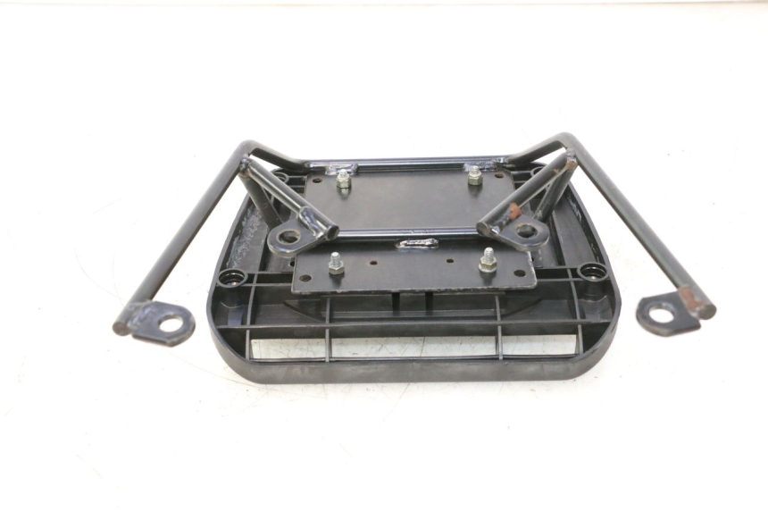 photo de PORTAEQUIPAJES  YAMAHA YP MAJESTY 125 (2002 - 2006) - Primer plano técnico