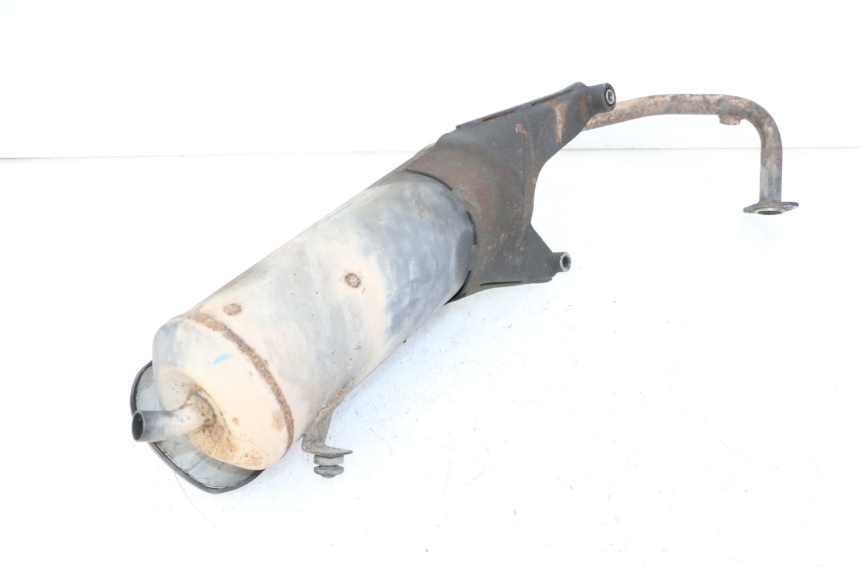 photo de TUBO DE ESCAPE KYMCO AGILITY 4T 50 (2018 - 2022) - Primer plano técnico