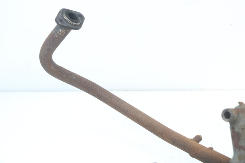 photo de ESCAPE KYMCO AGILITY CARRY 50 (2011 - 2020) - Detalles de los puntos de fijación