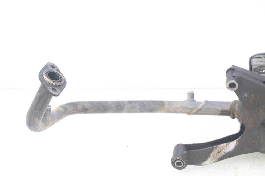 photo de ESCAPE KYMCO AGILITY DELIVERY 4T 50 (2018 - 2023) - Detalles de los puntos de fijación