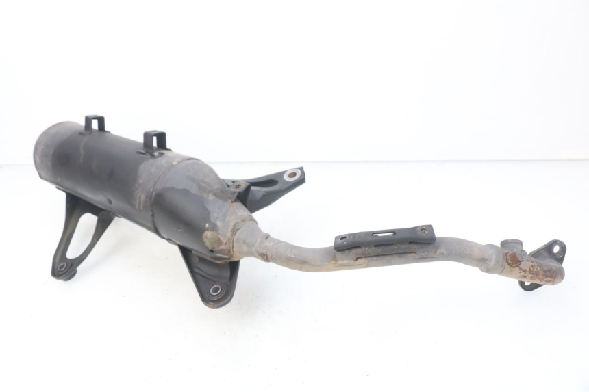 photo de ESCAPE YAMAHA BW'S BWS 125 (2010 - 2013) - Detalles de los puntos de fijación