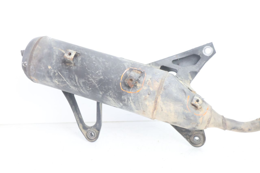 photo de ESCAPE YAMAHA BW'S BWS 125 (2010 - 2013) - Detalle de la pieza