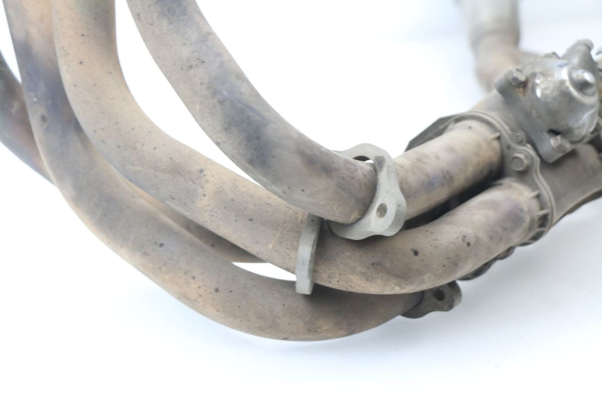 photo de ESCAPE HONDA CBR 929 RR FIREBLADE 900 (2000 - 2001) - Recambio usado revisado