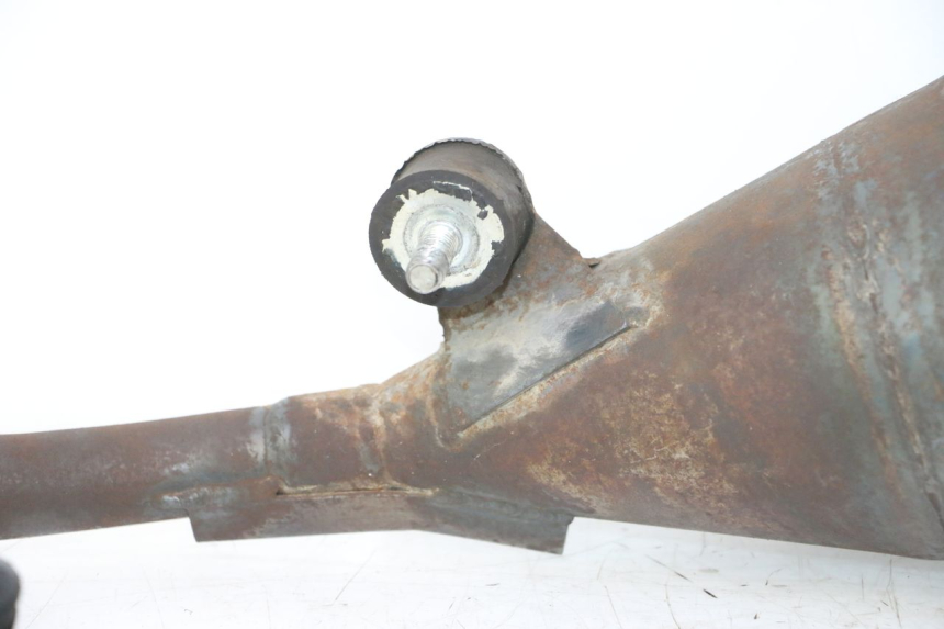 photo de ESCAPE HM HONDA CRM DERAPAGE RR 50 (2006 - 2017) - Primer plano técnico