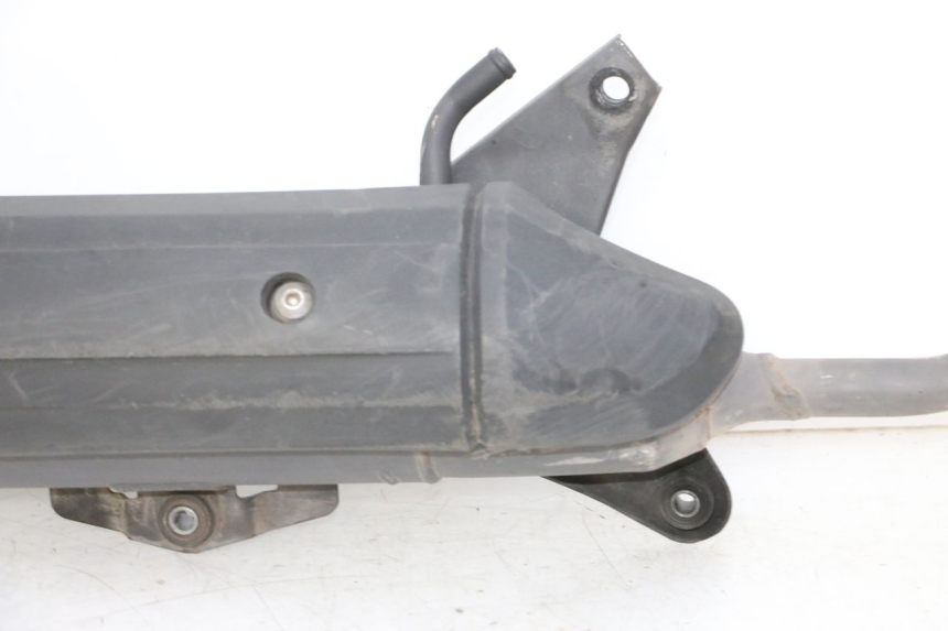 photo de ESCAPE YAMAHA CYGNUS X INJECTION 125 (2007 - 2013) - Inspección visual detallada