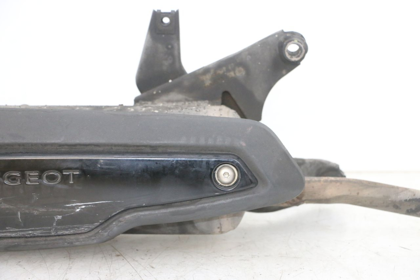 photo de ESCAPE PEUGEOT DJANGO 4T 50 (2014 - 2019) - Enfoque en la estructura