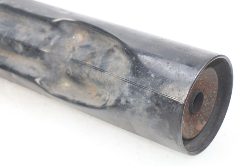 photo de ESCAPE DERECHO YAMAHA FJ 3CX 1200 (1986 - 1996) - Detalles de los puntos de fijación