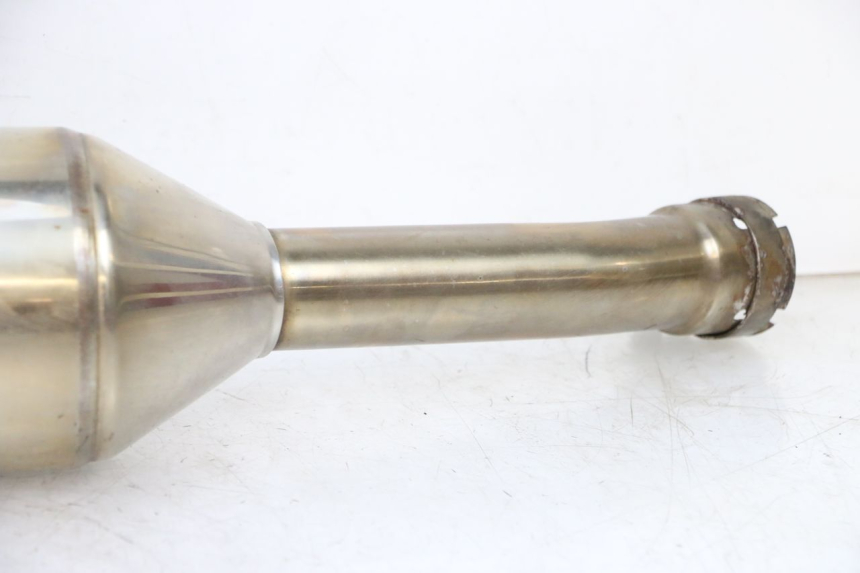 photo de DERECHA ESCAPE YAMAHA FJR ABS 1300 (2006 - 2012) - Zoom sobre los componentes