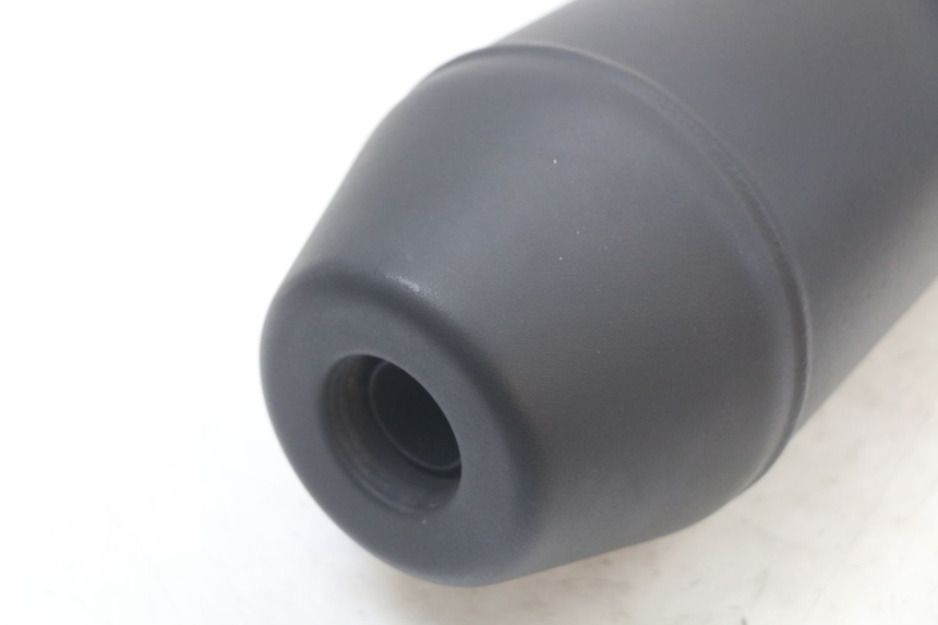 photo de DERECHA ESCAPE ROYAL ENFIELD CONTINENTAL GT 650 (2019 - 2024) - Estado de la superficie y material