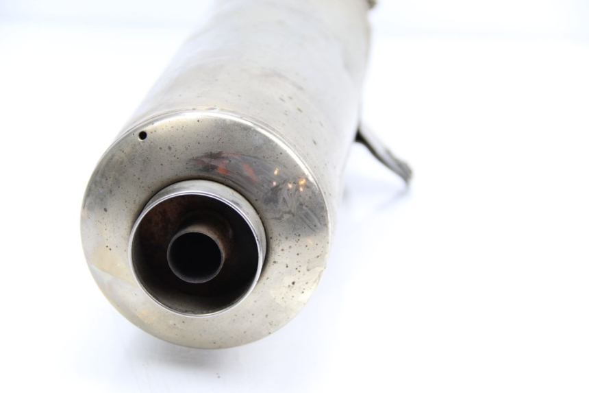 photo de DERECHA ESCAPE YAMAHA TDM ABS 900 (2002 - 2014) - Primer plano técnico