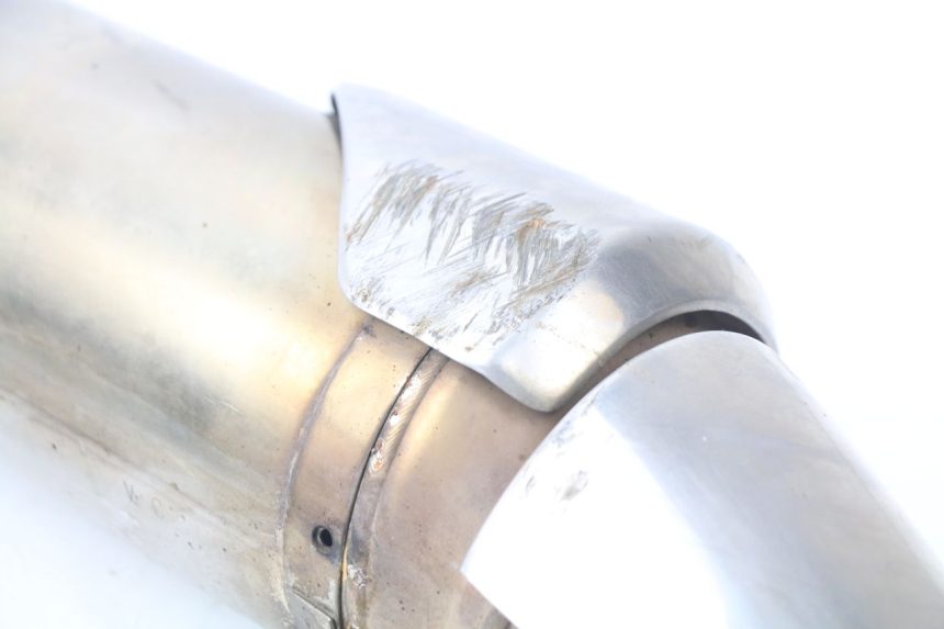 photo de DERECHA ESCAPE YAMAHA TDM ABS 900 (2002 - 2014) - Otra perspectiva