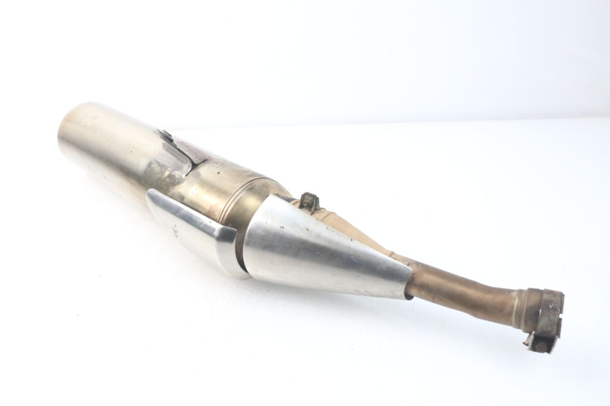 photo de DERECHA ESCAPE YAMAHA TDM ABS 900 (2002 - 2014) - Detalle de la pieza