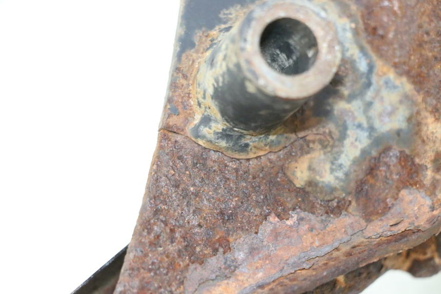 photo de ESCAPE CF MOTO E-CHARM 125 (2005 - 2008) - Detalles de los puntos de fijación