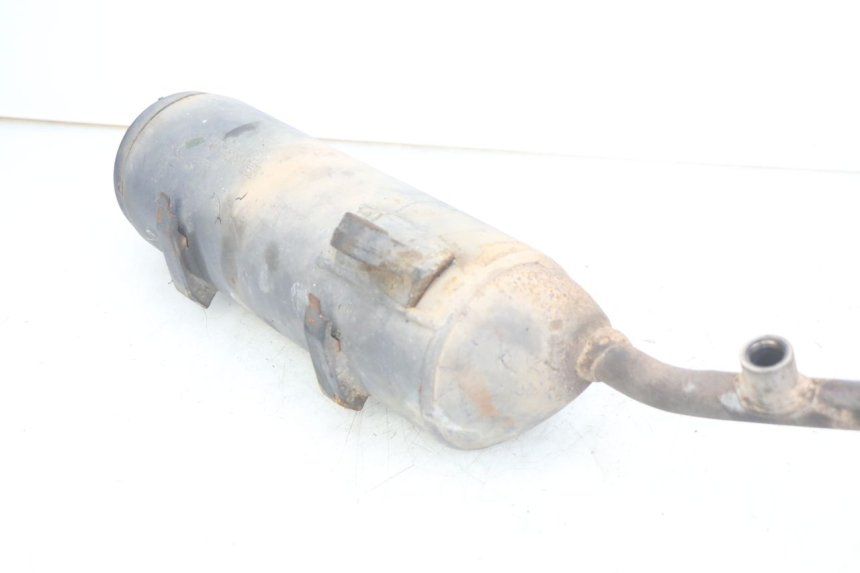 photo de ESCAPE HONDA FES PANTHEON 125 (2003 - 2007) - Detalles de los puntos de fijación