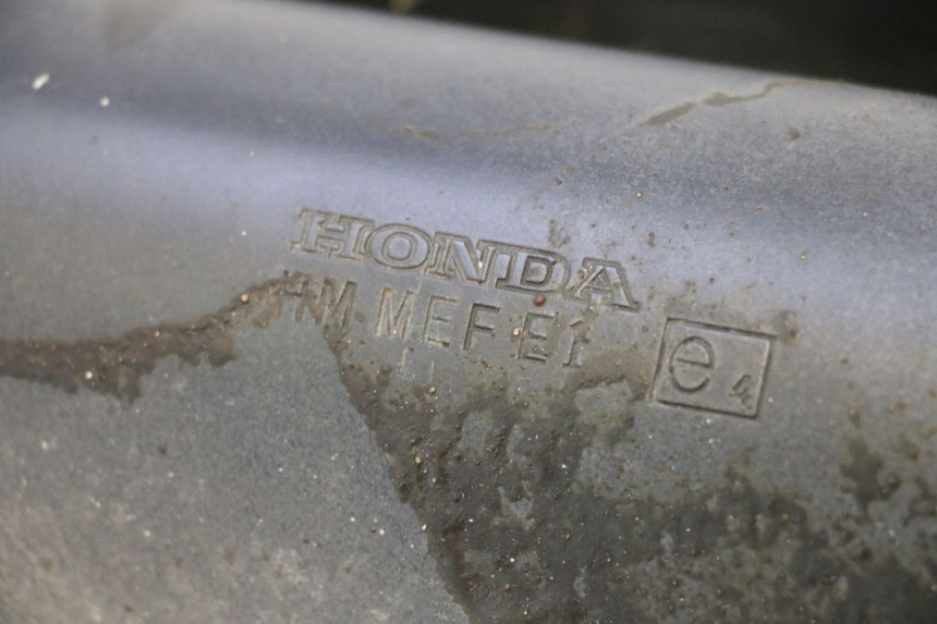 photo de ESCAPE HONDA FJS SILVER WING SILVERWING 400 (2005 - 2008) - Estado de la superficie y material
