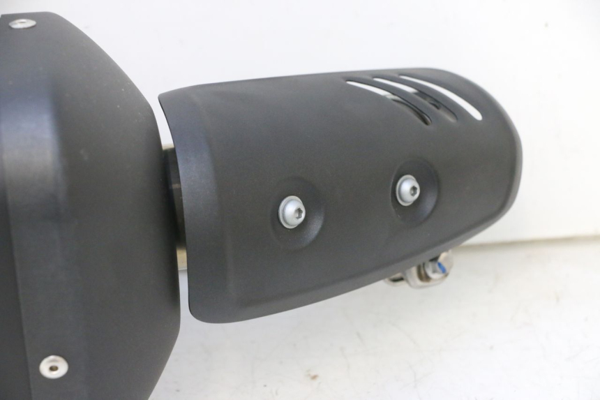 photo de ESCAPE YAMAHA FZ8 800 (2010 - 2016) - Otra perspectiva