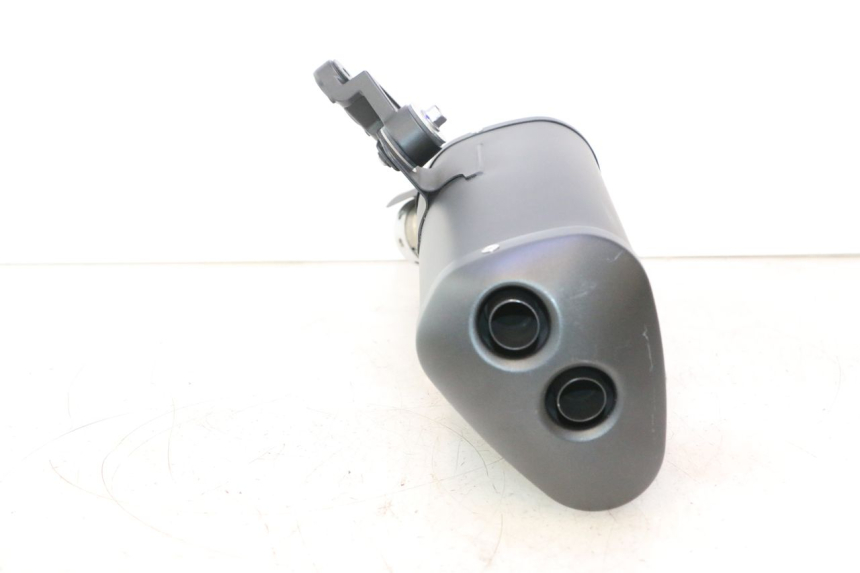 photo de ESCAPE YAMAHA FZ8 800 (2010 - 2016) - Primer plano técnico
