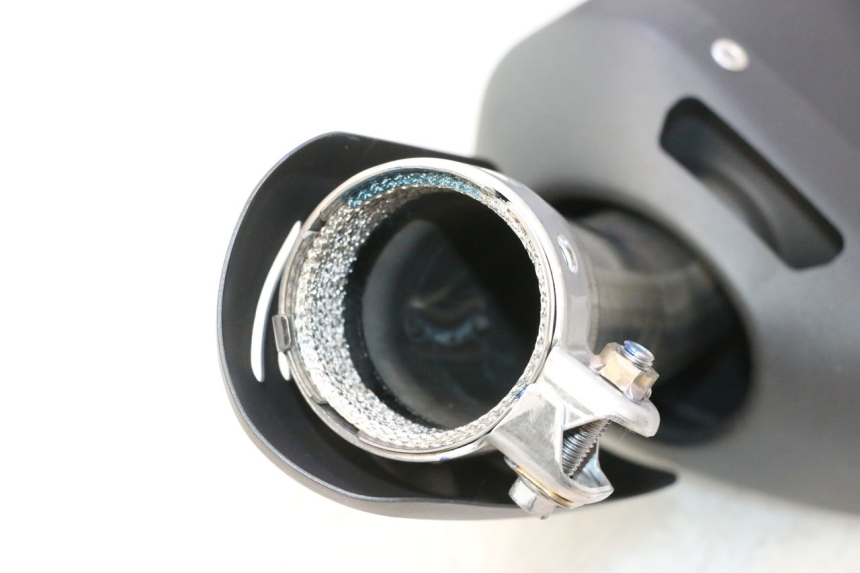 photo de ESCAPE YAMAHA FZ8 800 (2010 - 2016) - Marcados y referencias originales