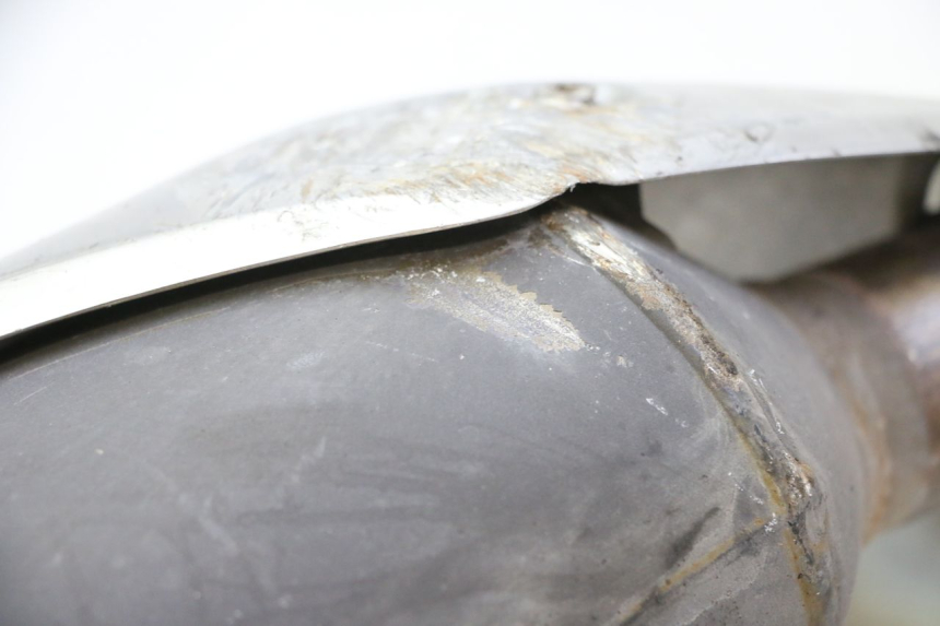 photo de ESCAPE BMW G310 R 310 (2016 - 2020) - Primer plano técnico