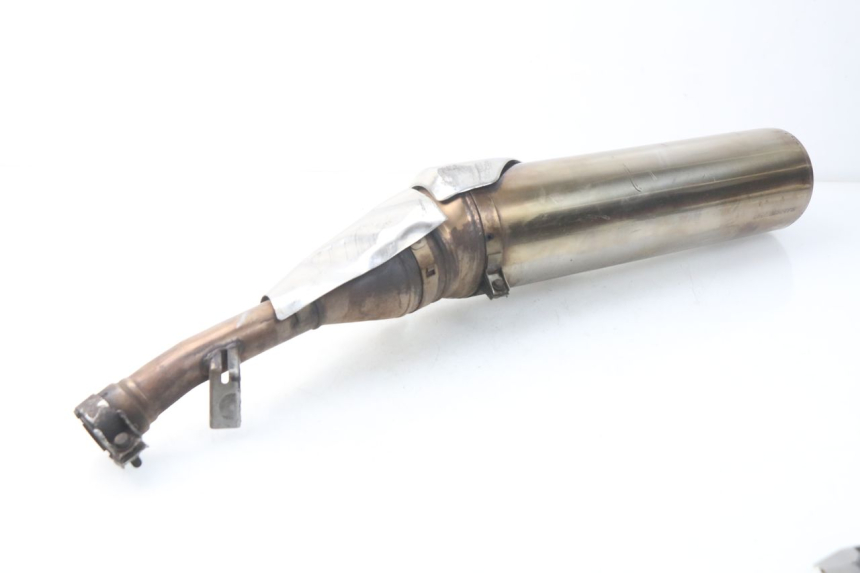 photo de IZQUIERDA ESCAPE YAMAHA TDM ABS 900 (2002 - 2014) - Detalle de la pieza