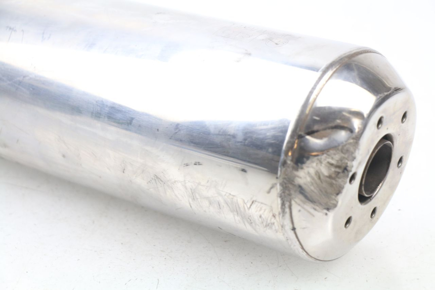 photo de IZQUIERDA ESCAPE YAMAHA FJR 1300 (2004 - 2005) - Primer plano técnico