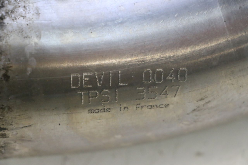 photo de ESCAPE SUZUKI GSX F GSXF 750 (1988 - 1998) - Detalles de los puntos de fijación