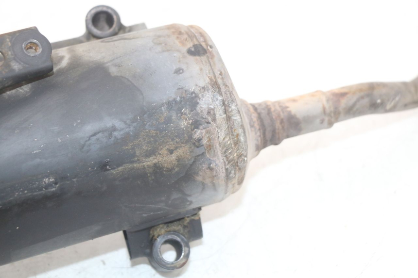 photo de ESCAPE HONDA PCX (JF28) 125 (2009 - 2011) - Detalles de los puntos de fijación