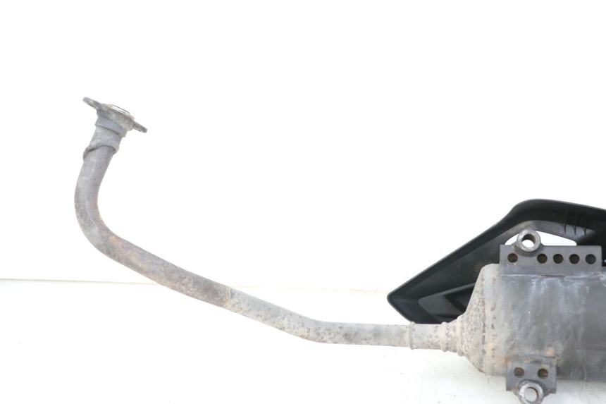 photo de ESCAPE HONDA PCX (JF57/JF64) 125 (2014 - 2018) - Detalles de los puntos de fijación