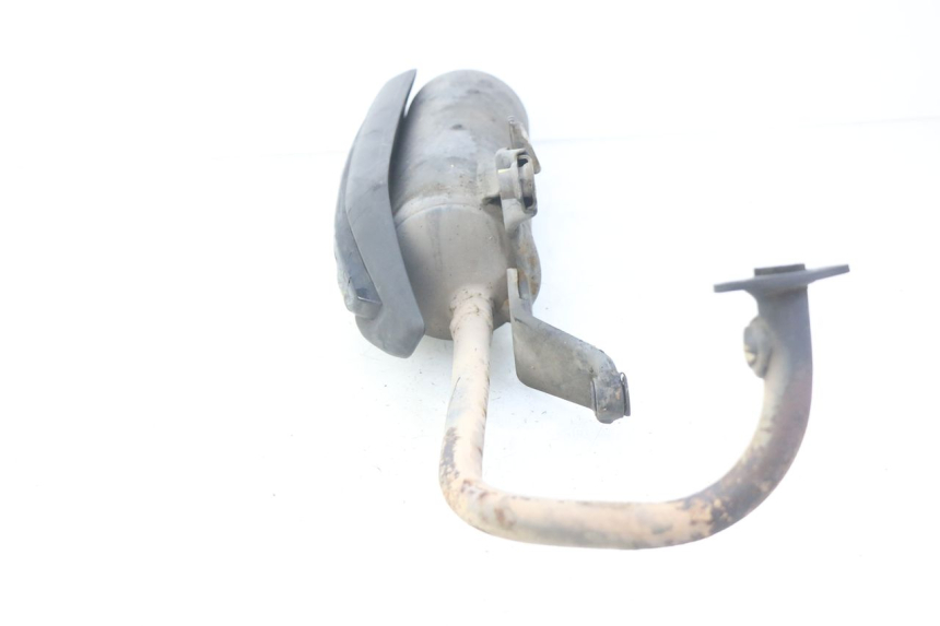 photo de TUBO DE ESCAPE PEUGEOT KISBEE 4T 50 (2018 - 2022) - Detalles de los puntos de fijación