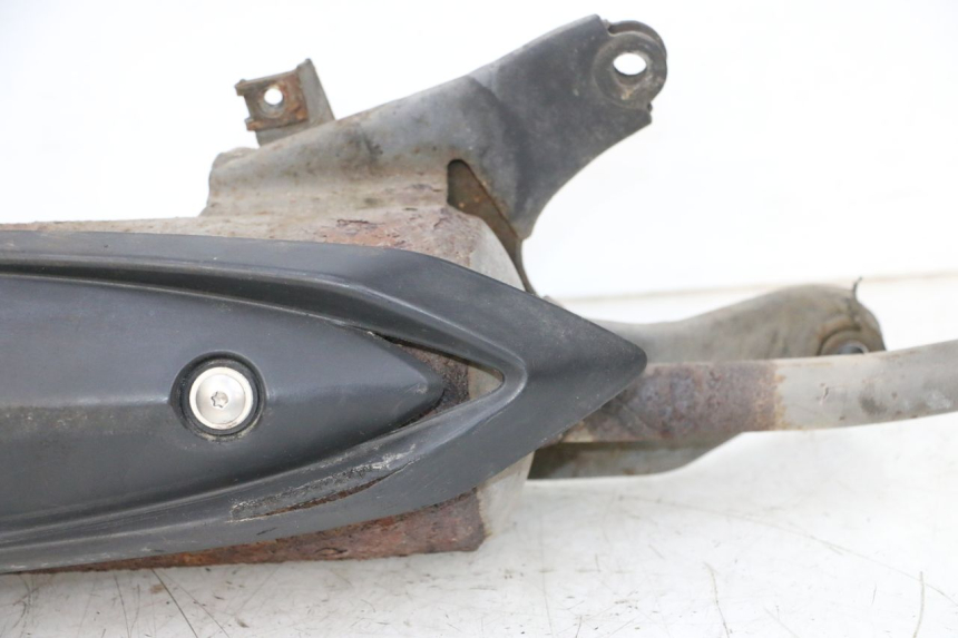 photo de ESCAPE PEUGEOT KISBEE 4T 50 (2010 - 2017) - Perfil de la pieza de repuesto