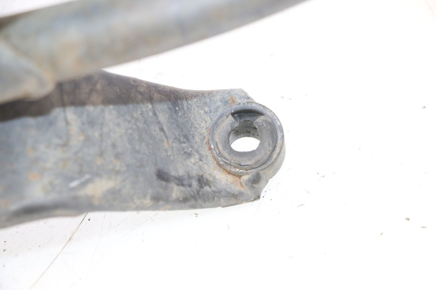 photo de ESCAPE PEUGEOT KISBEE 4T 50 (2010 - 2017) - Detalle de la pieza
