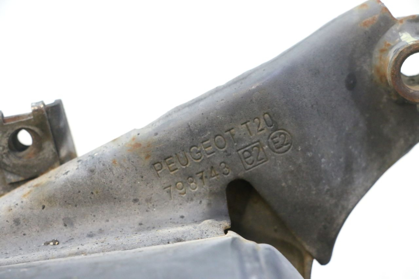 photo de TUBO DE ESCAPE PEUGEOT KISBEE 4T 50 (2018 - 2022) - Ángulo de visión alternativo