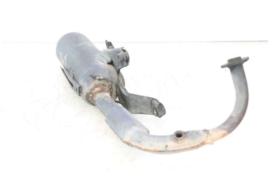 photo de TUBO DE ESCAPE PEUGEOT KISBEE 4T 50 (2018 - 2022) - Primer plano técnico