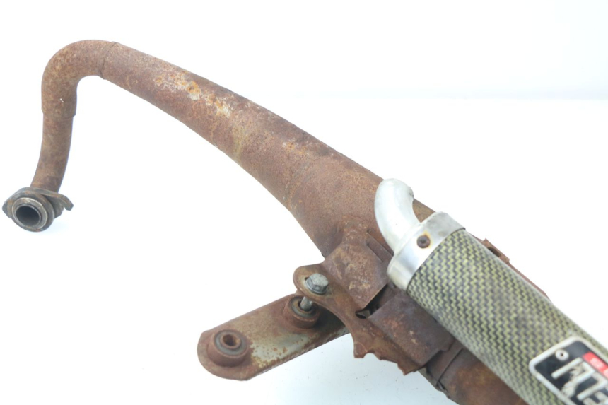 photo de ESCAPE PEUGEOT LUDIX BLASTER 50 (2006 - 2014) - Zoom sobre los componentes