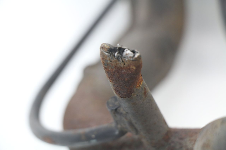 photo de ESCAPE PEUGEOT LUDIX ONE 50 (2004 - 2006) - Primer plano técnico