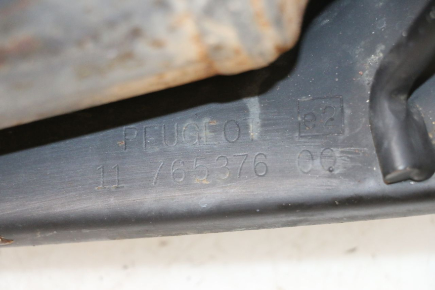 photo de ESCAPE PEUGEOT LUDIX ONE 50 (2004 - 2006) - Detalle de la pieza