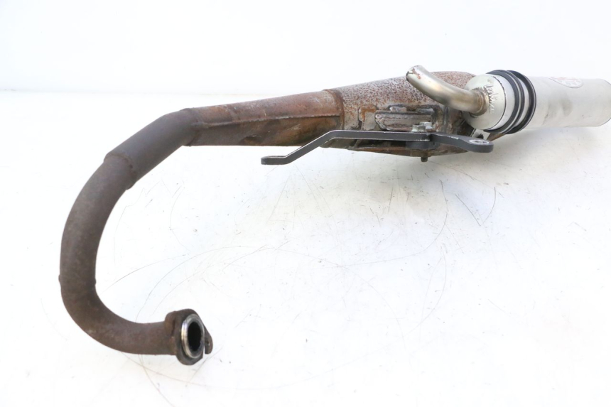 photo de ESCAPE PEUGEOT LUDIX SNAKE 2T 50 (2004 - 2014) - Otra vista del artículo