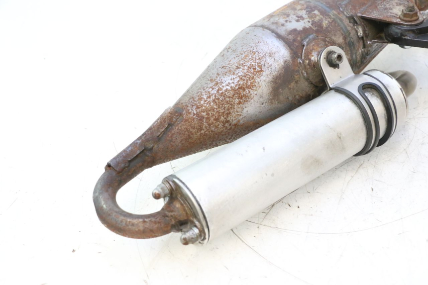 photo de ESCAPE PEUGEOT LUDIX SNAKE 2T 50 (2004 - 2014) - Enfoque en la estructura